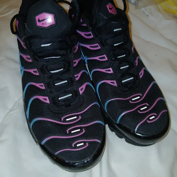 Nike Air Max Plus mens Miami Vice sneakers size 9 Nike Air Max Plus Miami Vice | eBay main image 2
